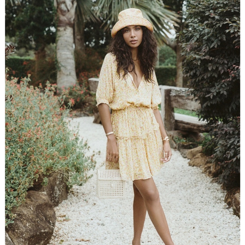 Spell Rae Bucket Hat - Picture 7 of 12